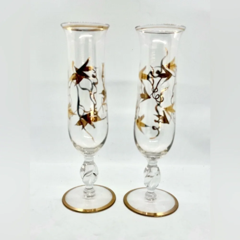 Vintage Pair of Glass Bud Vases Gold Gilt Floral Flower Leaves MCM